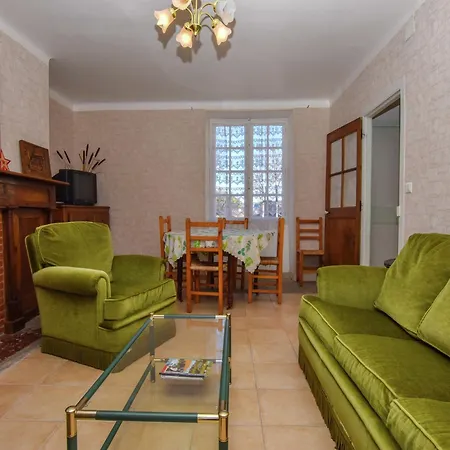 Charming In Montfaucon *