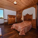 Charming In Montfaucon *