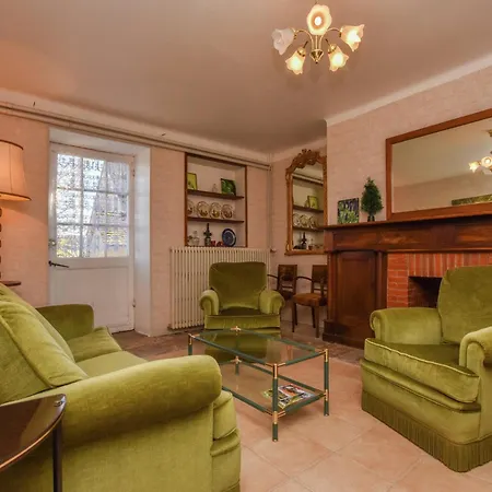 Charming In Montfaucon Ferienhaus