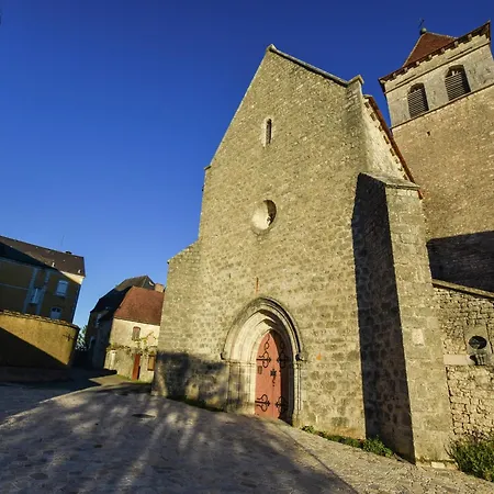 Charming In Montfaucon Feriehus *