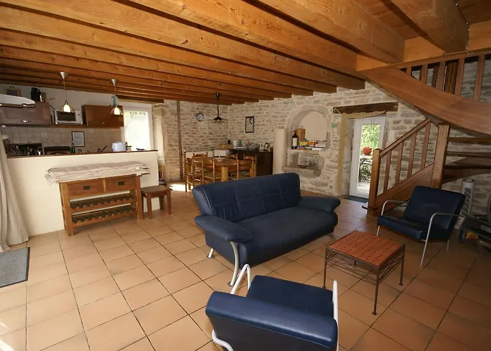 Charming In Montfaucon Nyaraló