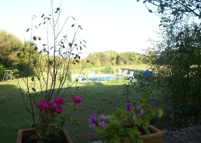 Charming In Montfaucon Nyaraló