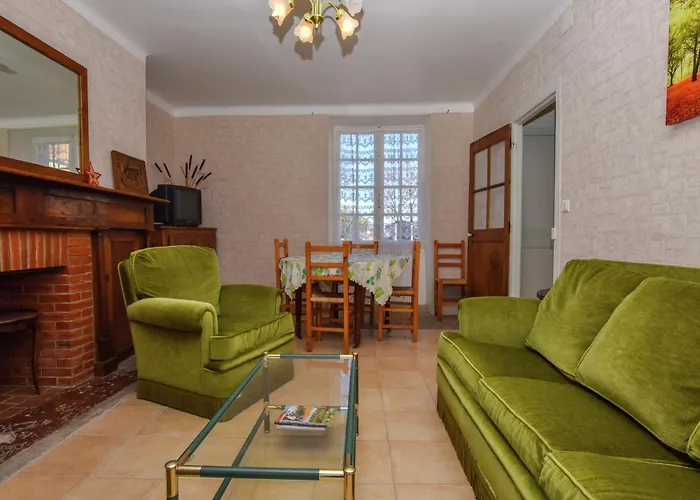 Charming In Montfaucon *