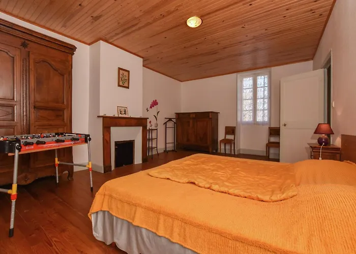 Semesterbostad Charming In Montfaucon