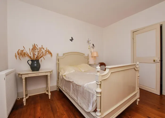 Charming In Montfaucon