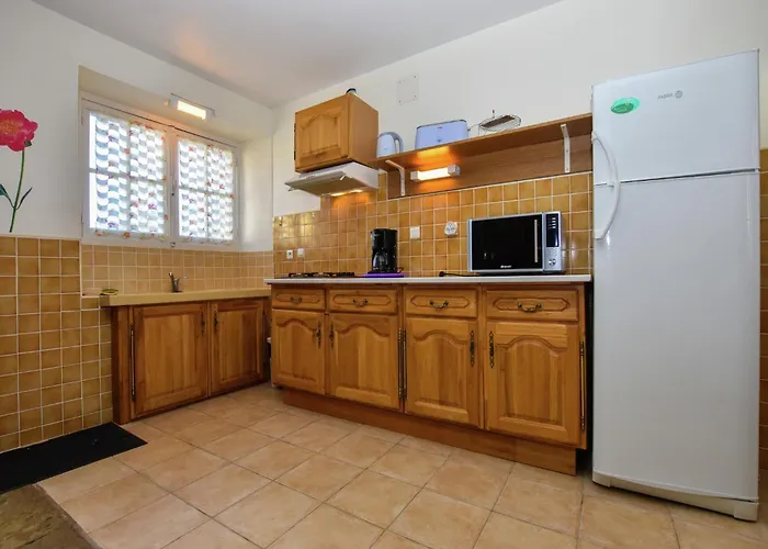 Nyaraló Charming In Montfaucon *