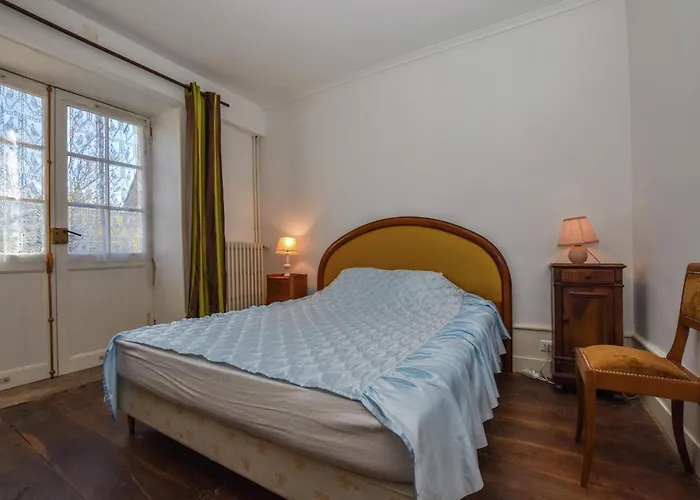 Charming In Montfaucon *